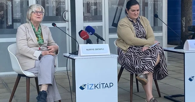 İlber Ortaylı, İzmir de adını taşıyan kütüphane önünde anıldı İzmir Haberleri