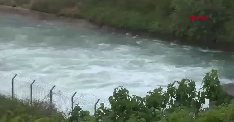 Adana da bir anda gözden kayboldu! Akıntıya kapılan çocuk için arama çalışması başlatıldı