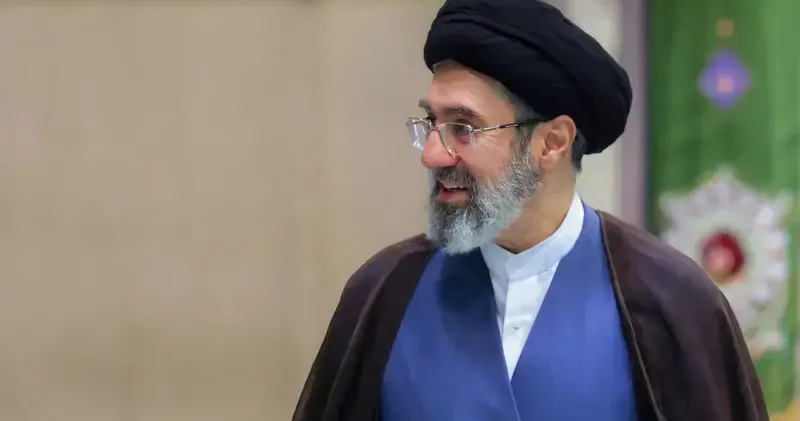 İran lideri Hamaney: Donanmamız savaşa hazır