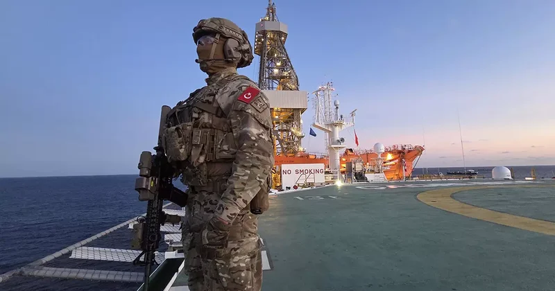 MSB paylaştı! “Sondaj gemilerimize tam koruma