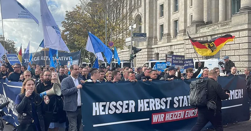 Almanya da enerji politikalarına karşı gösteriler yapıldı