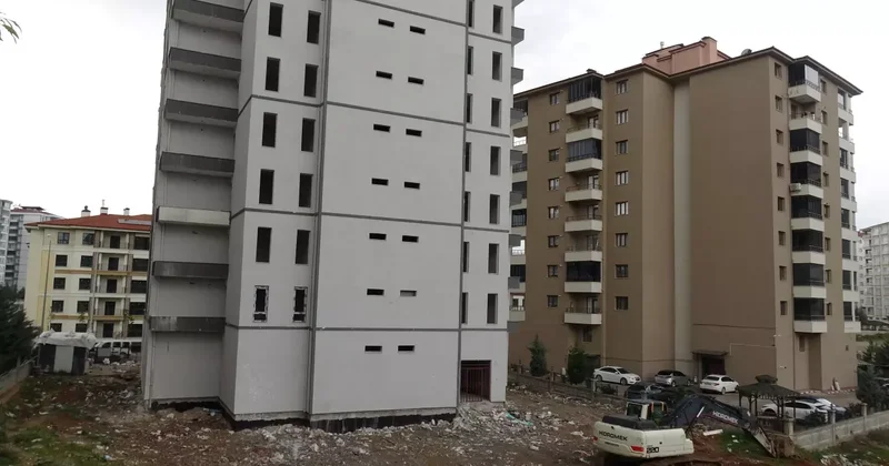 Stajyer öğrenci 25 metreden düşerek hayatını kaybetti