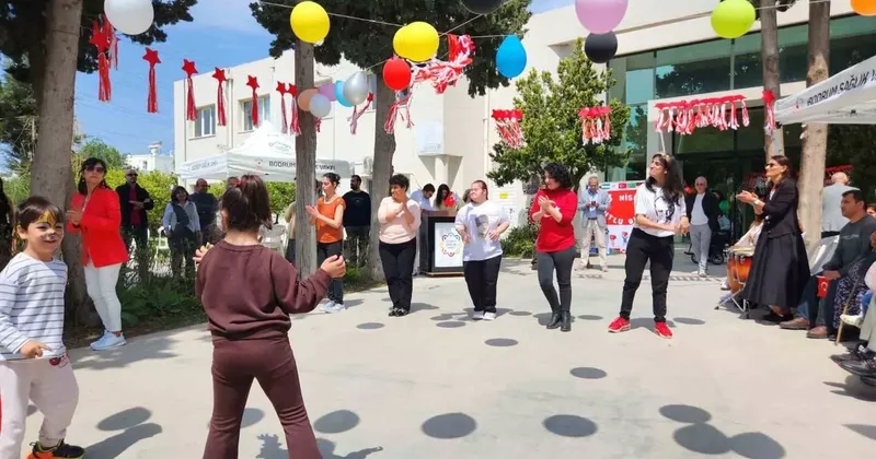 Bodrum’da özel çocuklar sahnede alkış aldı