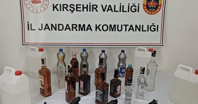 Kırşehir de 3 ruhsatsız tabanca, sahte içki ve etil alkol ele geçirildi Kırşehir Haberleri