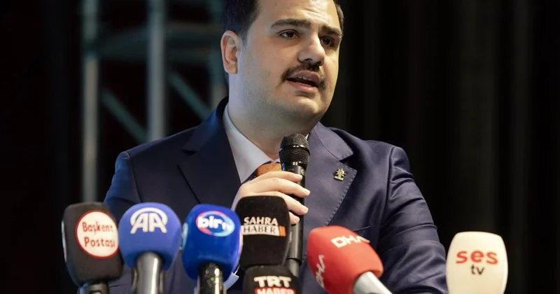 AK Parti Genel Sekreteri Eyyüp Kadir İnan: Erdoğan, partimizin başındadır