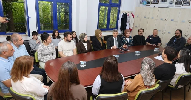 Artvin Valisi Ergün den okul ziyaretlerinde bulundu Artvin Haberleri