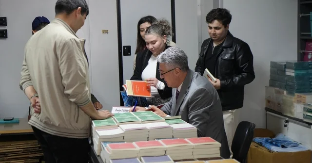 Türk Tarih Kurumu Mobil Mağazası nın ilk konuğu Önder Duman Samsun Haberleri