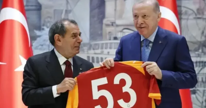 Galatasaray dan Cumhurbaşkanı Erdoğan a ziyaret! 53 numaralı forma takdim edildi