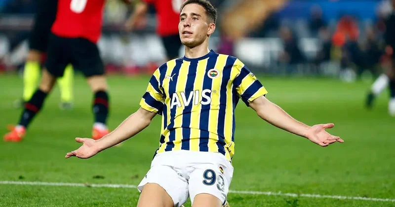 Fenerbahçe kariyeri sessiz sedasız sona erdi! Emre Mor İstanbul u terk etti