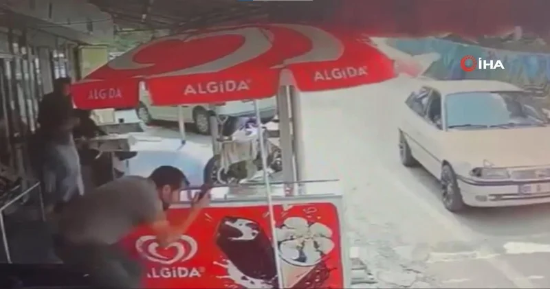 Mersin de 4 kişinin öldüğü silahlı saldırı anı kamerada