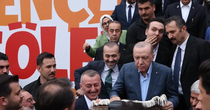 Başkan Erdoğan dan Kocaelispor Müzesi ne imzalı forma!