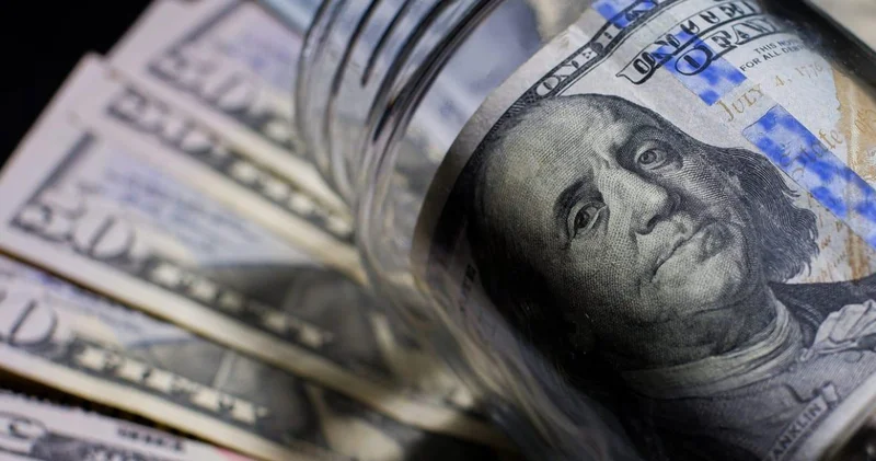 Savaşın ilk ayında 10.6 milyar dolarlık mevduat yurtdışına taşınmış