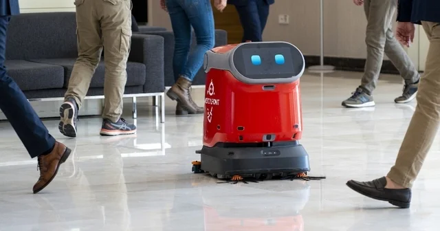 Medical Point te robotlar iş başında İzmir Haberleri