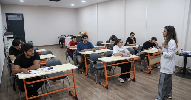 Efeler de gençlere sınav desteği Aydın Haberleri