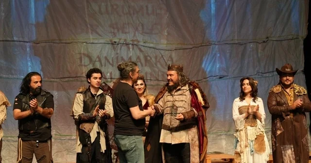 Uluslararası Tiyatro Festivali Denizli ye sanat rüzgarı estirdi 28 tiyatro topluluğu Denizli de sanatseverlerle buluştu Denizli Haberleri