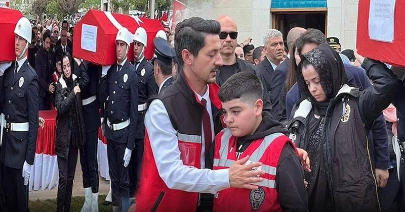 Şehit eşinin tabutunu omuzladı! Sözcü Gazetesi