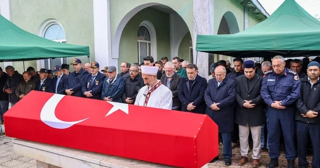 Vefat eden Kıbrıs gazisi son yolculuğuna uğurlandı Bilecik Haberleri
