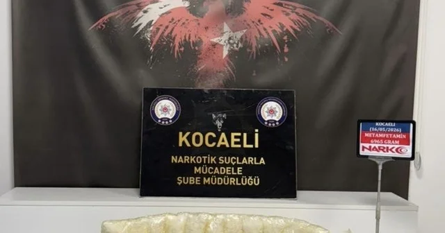 Kocaeli de vücutlarına sarılı 7 kilo uyuşturucuyla yakalanan 2 kişi tutuklandı Kocaeli Haberleri