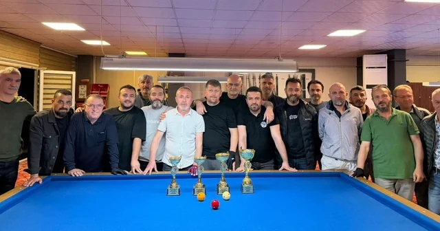 Gençlik Haftası nda Centilmenliğin Kazandığı 3 Bant Bilardo Turnuvası Düzce Haberleri