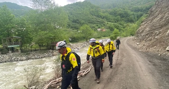Samsun da kaybolan 85 yaşındaki vatandaşı arama çalışması başlatıldı Samsun Haberleri
