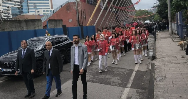 Fener Anadolu Lisesi nden 19 Mayıs yürüyüşü Zonguldak Haberleri