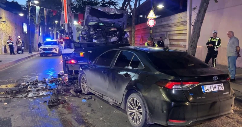 Beşiktaş ta Kafa Kafaya Kaza, 9 Yaralı