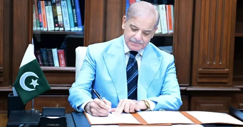 ABD ile İran ın anlaşması sonrası Şahbaz Şerif İsviçre gezisini erteledi