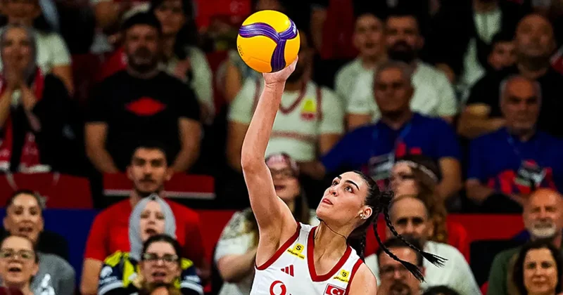 A Milli Kadın Voleybol Takımı’nda Karmen Aksoy şoku!