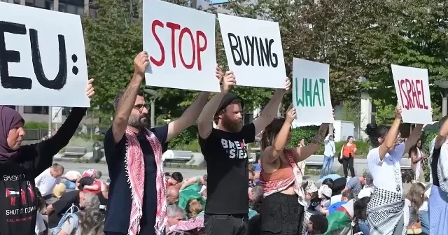 Sumud Filosu aktivistleri Brüksel de AB yi protesto etti VİDEO İZLE