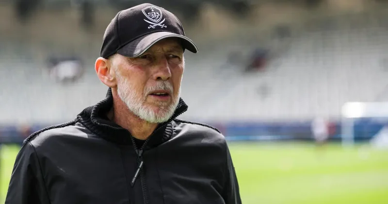 Futbol dünyasını yıkan haber! Ünlü teknik direktör hayatını kaybetti