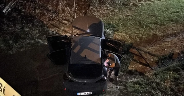 Navigasyon yanlış yolu gösterdi, dereye uçtu: 1 yaralı Bursa Haberleri Habertürk Yerel Haberler