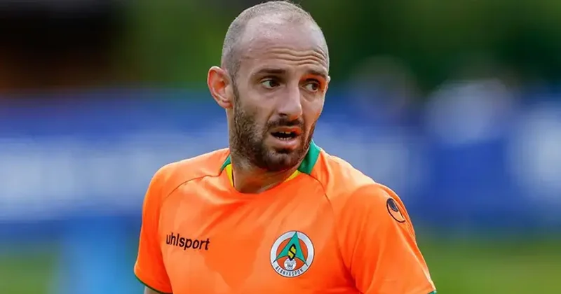 Efecan Karaca, Alanyaspor a veda etti Fanatik Gazetesi Futbol Haberleri Spor