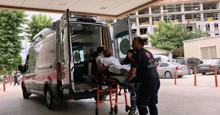 Bursa’da korkunç olay! Sokakta tartıştığı eniştesini 7 yerinden bıçakladı