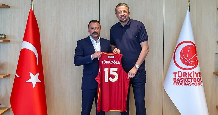Galatasaray dan Hidayet Türkoğlu na ziyaret