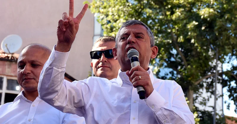 Yeni parti öncesi Özgür Özel in masasındaki iki farklı senaryo Sözcü Gazetesi