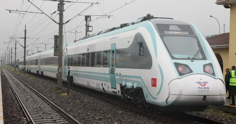 2 milyon 634 bin 363 yolcumuzu taşıdı! Milli elektrikli trenlerin yeni rotası Edirne!