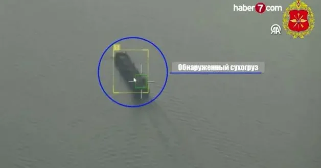 Rusya, Çornomorsk Limanı nda askeri yük taşıdığı öne sürülen gemiyi vurduğunu açıkladı