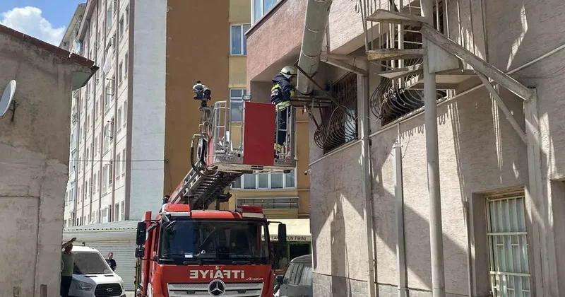 Eskişehir’de fırın bacasında çıkan yangın paniğe sebep oldu
