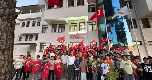 Muğla da genç Yıldızlardan Gazze ye destek ve şehitlere vefa yürüyüşü Muğla Haberleri Habertürk Yerel Haberler
