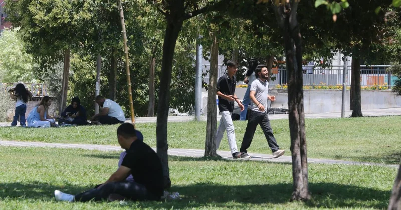 Güneydoğu da termometreler 45 dereceyi gösterdi