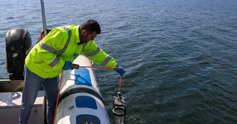 Sapanca Gölü ndeki yeşil alg oluşumunun su kalitesini etkilemediğini bildirdi