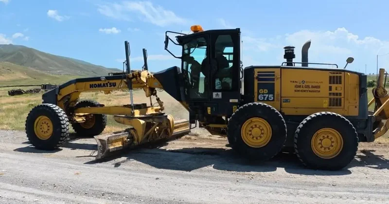 Iğdır’da köy yollarında yol açma çalışmaları sürüyor