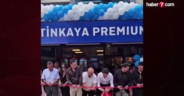 Tekel bayisinin açılışına imam getirip dua okuttular!