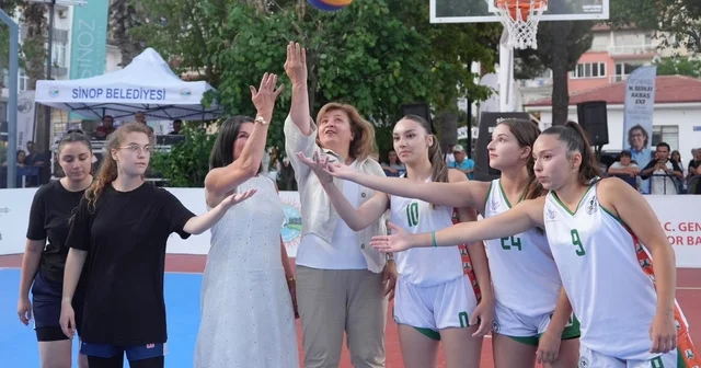 Mustafa Berkay Akbaş Sokak Basketbolu Turnuvası: 15 ülkeden 304 sporcu katılıyor Sinop Haberleri Habertürk Yerel Haberler