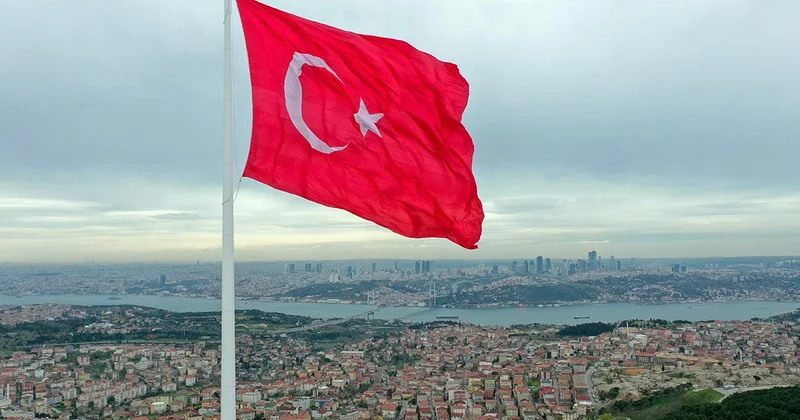 Fitch ten Türkiye ekonomisine güven mesajı: Kredi notu teyit edildi