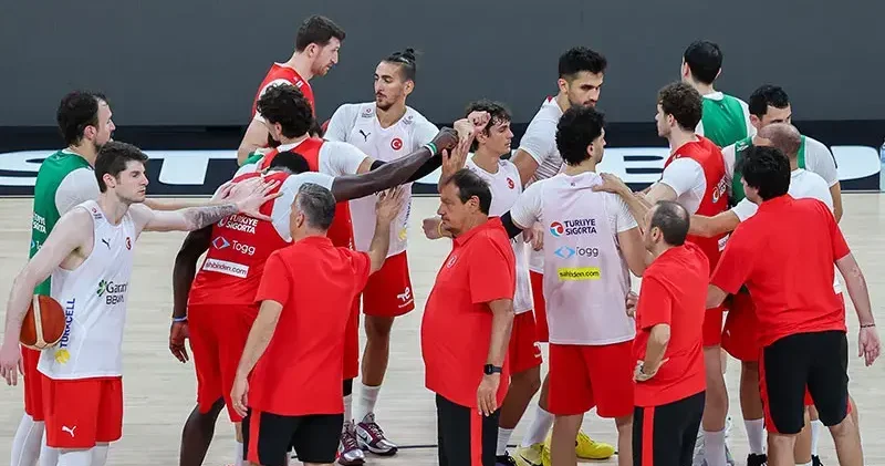 A Milli Erkek Basketbol Takımı, Türk Hava Yolları DBB Süper Kupa için Almanya ya gitti