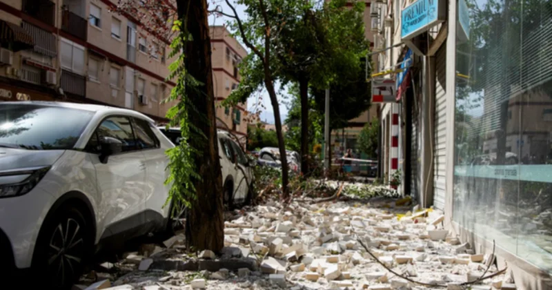 İspanya da art arda depremler turistik şehri harap etti Sözcü Gazetesi