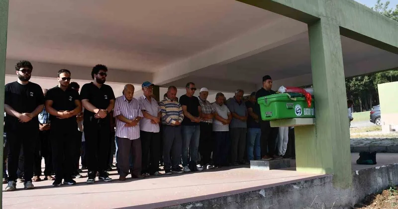 Feci kazada hayatını kaybetmişti! Son yolculuğuna gelinlikle uğurlandı