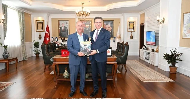 Vali Baruş tan Erzurumspor ve tünel açıklaması: Kazım Karabekir stadı hazır, tüneller için gayret gösteriyoruz Erzurum Haberleri Habertürk Yerel Haberler