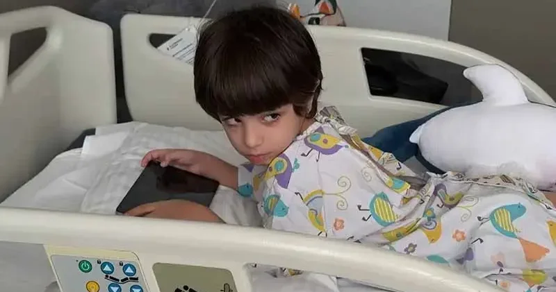Havuzda oynarken sırtına havalı tüfek mermisi isabet eden Karan ameliyat oldu: Mucize